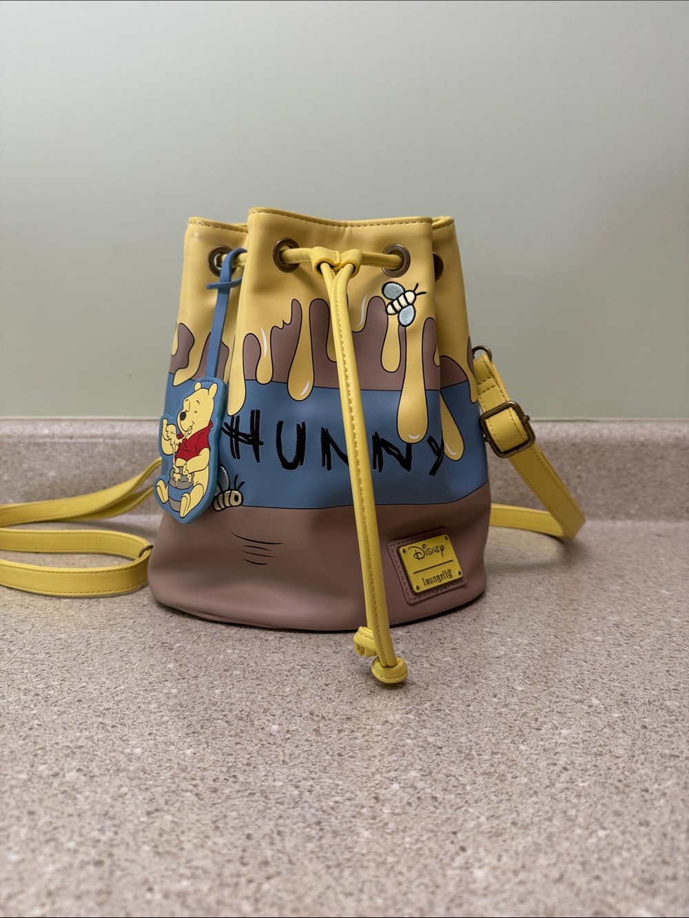Disney Winnie the Pooh Honey Drip Yellow Blue Bucket Crossbody